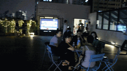 露臺吹風、聊天、看夜景很是不錯哦