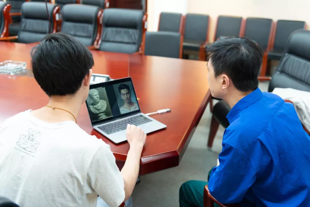 姜節(jié)泓教授在南京師范大學舉行了一場學術講座