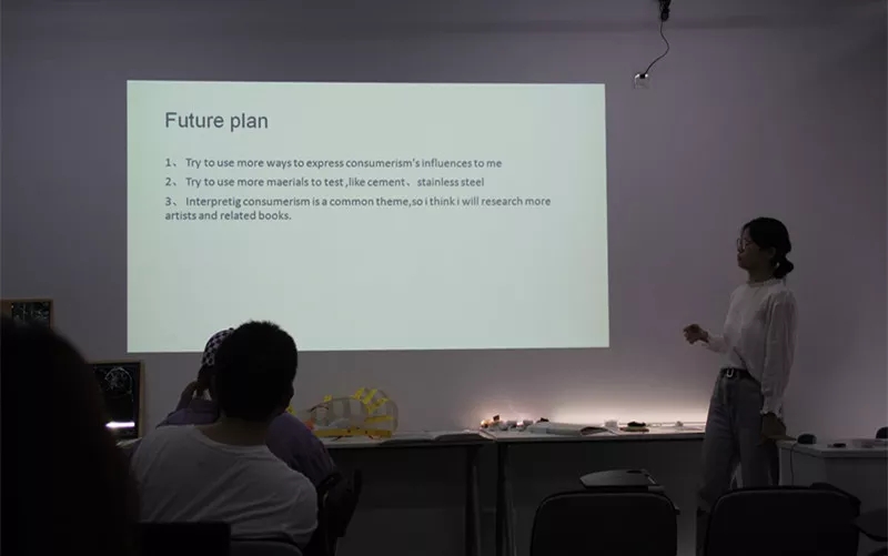 課堂：碩士預科學生第一次匯報演講
