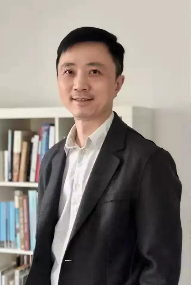 姜節(jié)泓教授