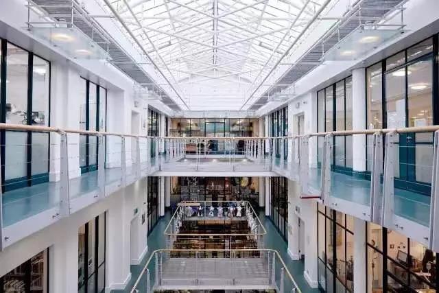 珠寶學院  